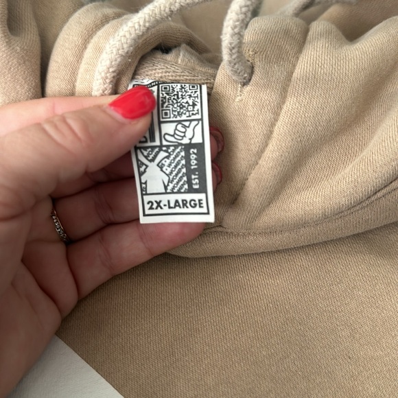 Dutch Bros NWT Dutch Bros Coffee Windmill TAN Hoodie MEDIUM+LARGE+XL+XXL Hoodie - Picture 10 of 10